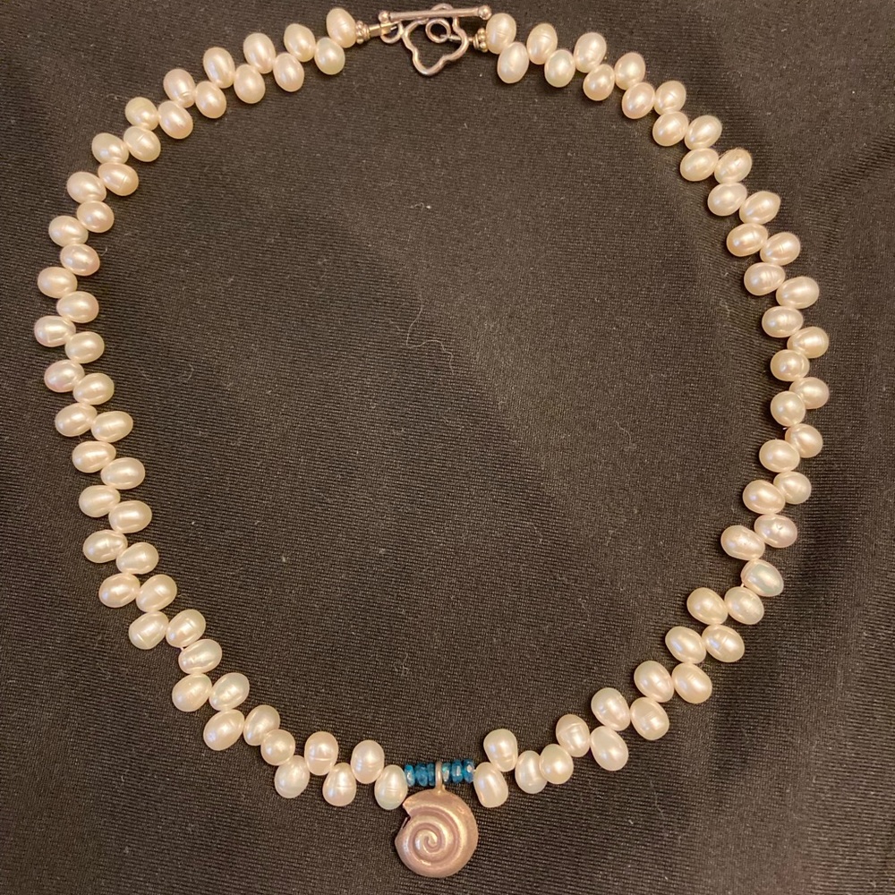 Fresh water pearl necklace